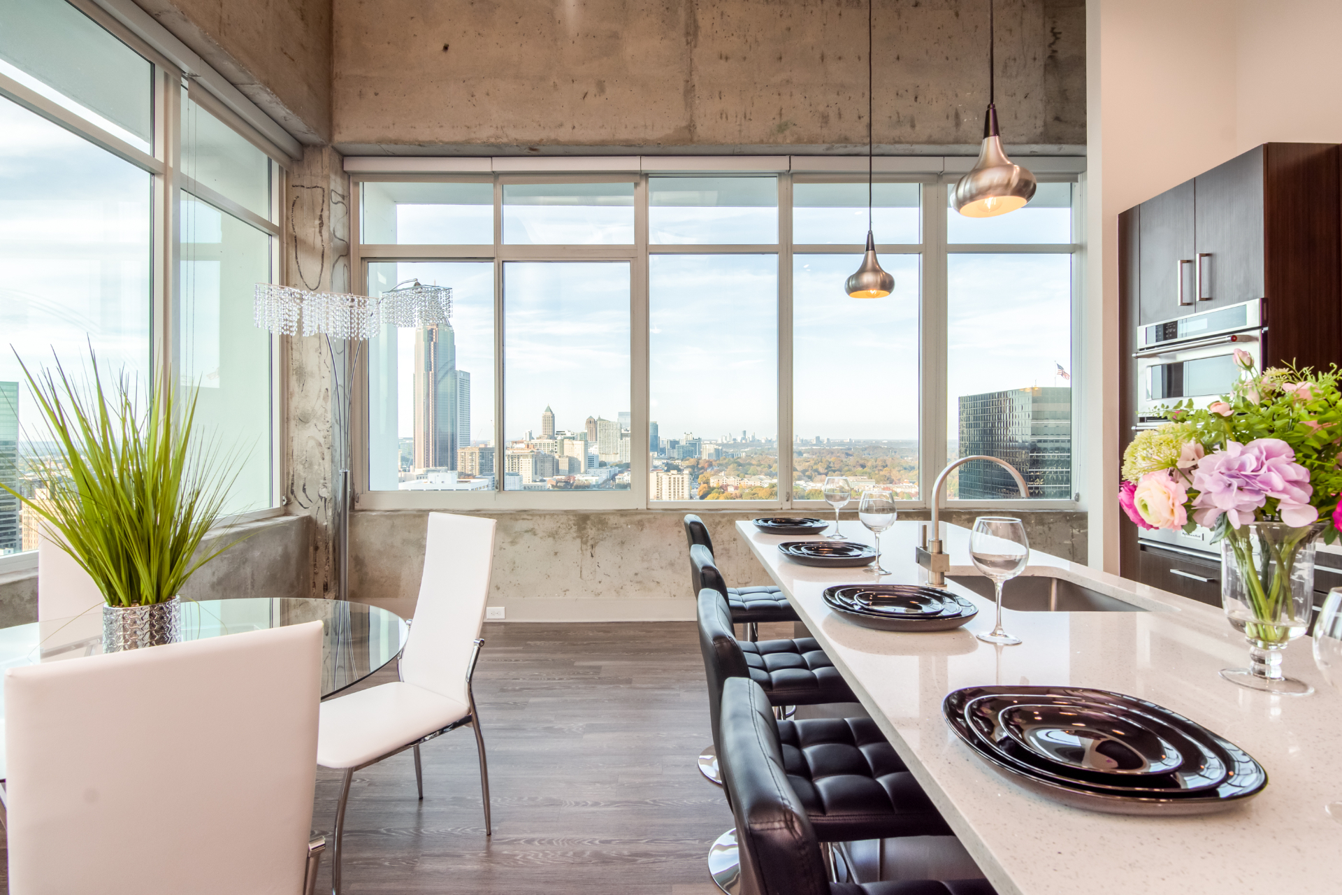 Downtown Penthouse — image 3