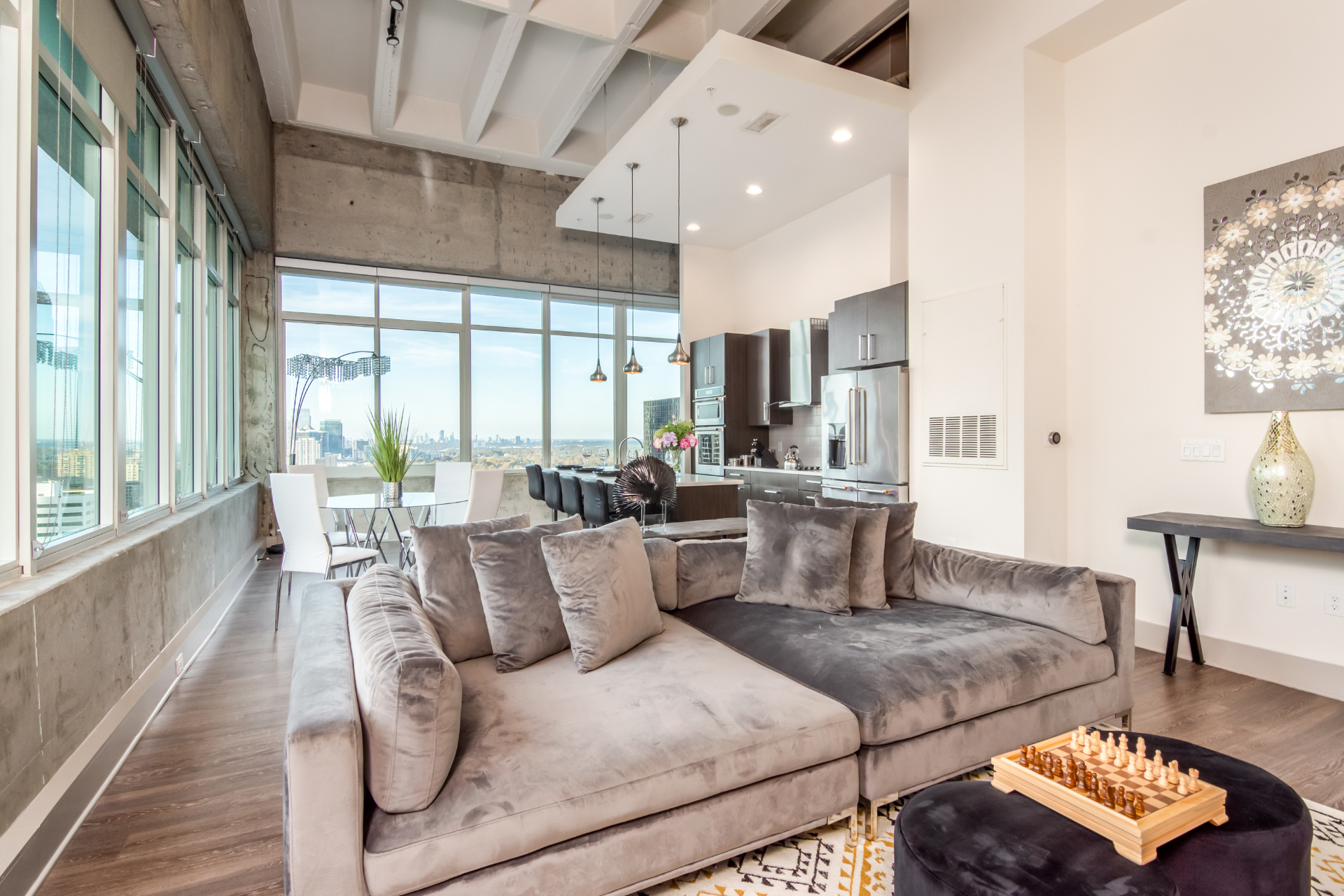 Downtown Penthouse — image 4